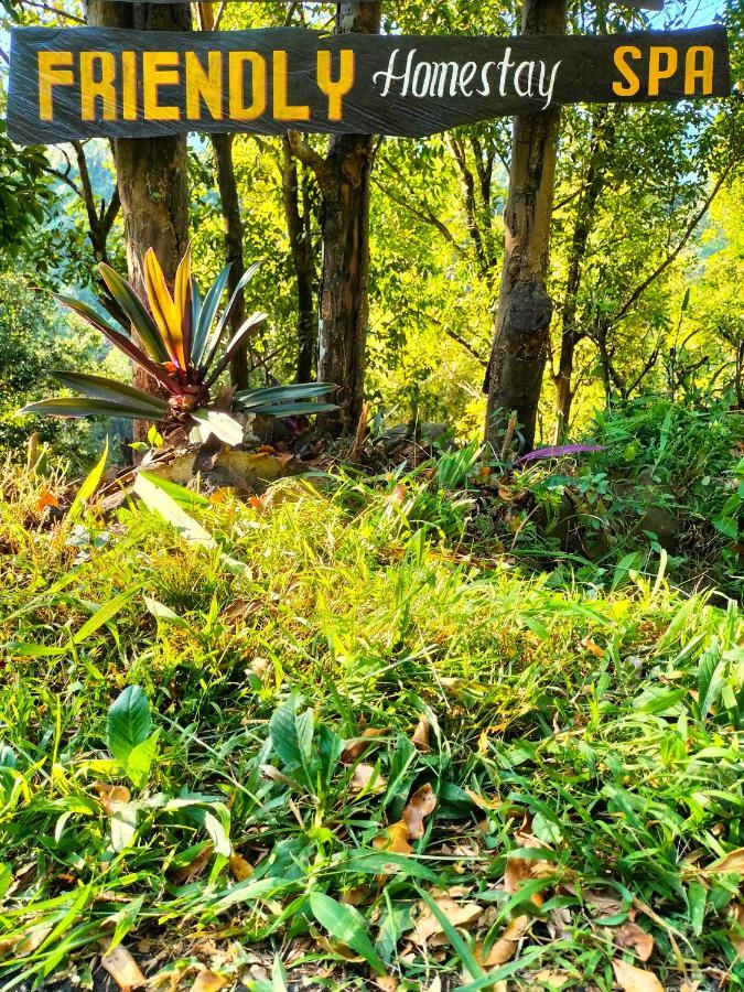 Friendly Homestay Lemukih Singaraja Exterior foto