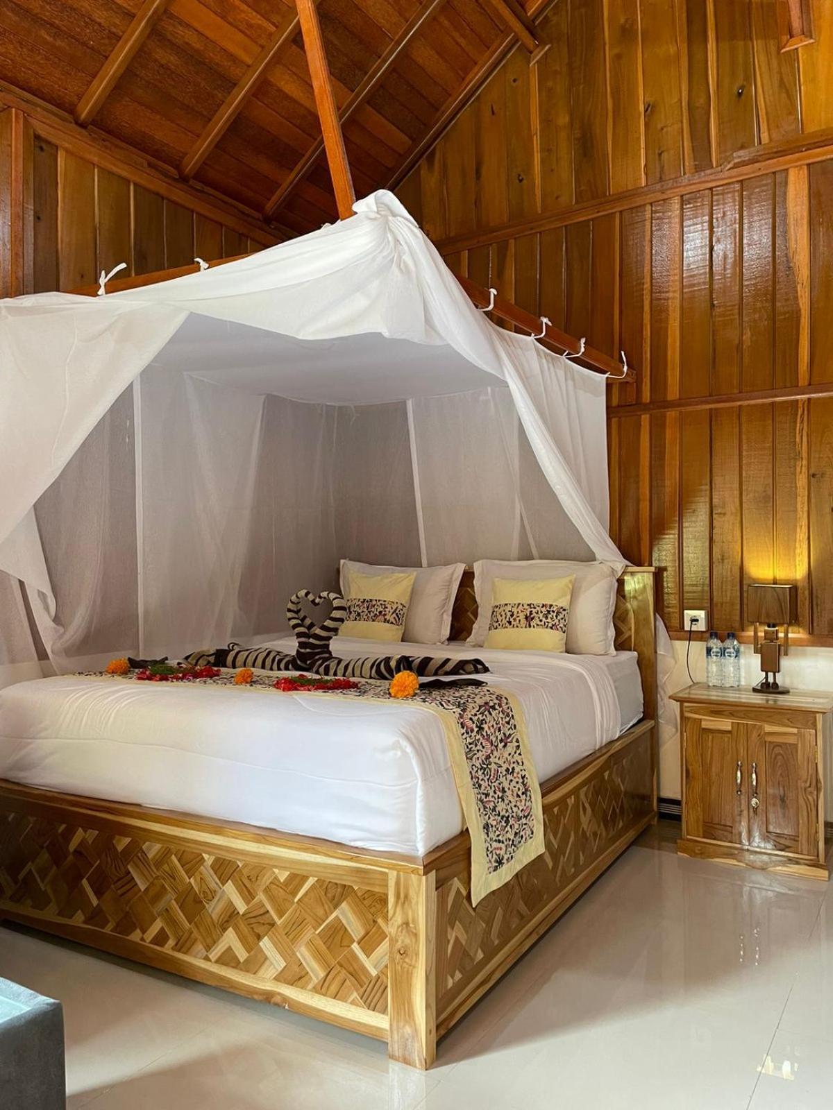 Friendly Homestay Lemukih Singaraja Exterior foto