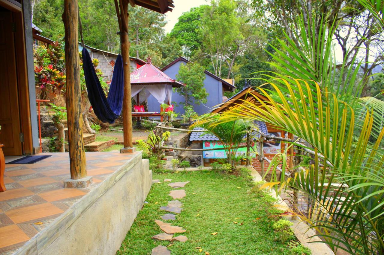 Friendly Homestay Lemukih Singaraja Exterior foto